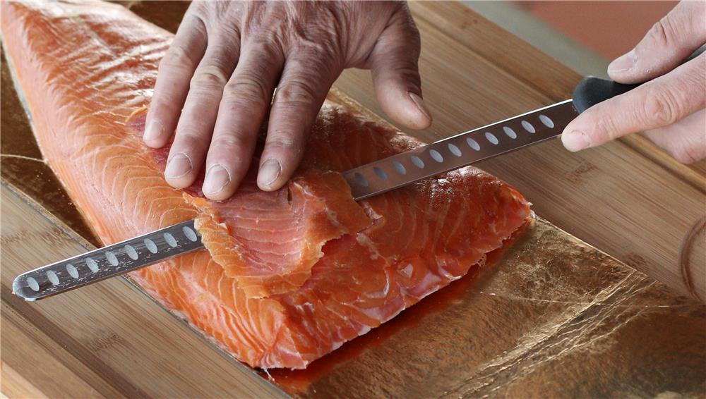 Couteau à saumon fumé - GRD Diffusion - Articles pour les professionnels  des métiers de bouche